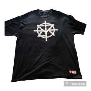 Men's Black and White T-shirt